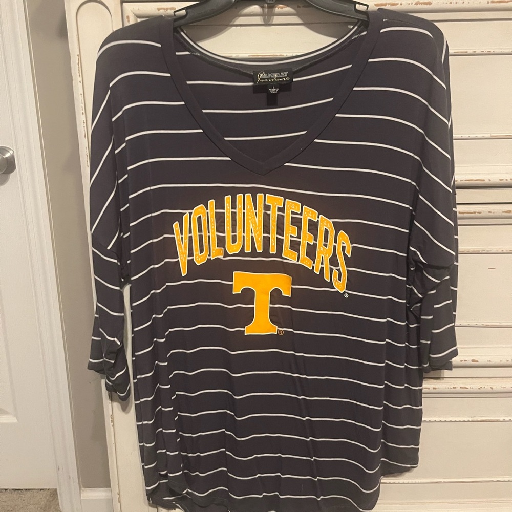 Tennessee women’s top